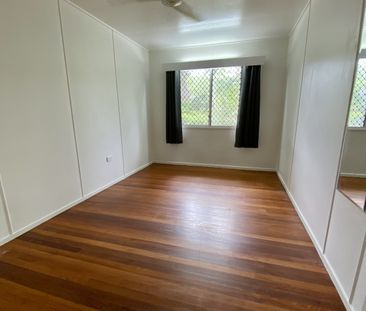 Spacious Family Home in Prime Aitkenvale Location! - Photo 2