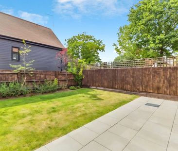 Town house to rent on - Photo 3