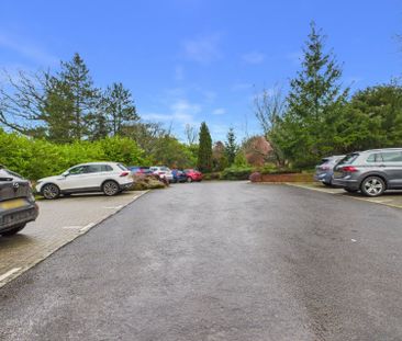 Raylands Mead, Gerrards Cross, Buckinghamshire,SL9 - Photo 1