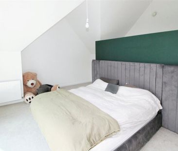 3 bedroom terraced house to rent - Photo 4