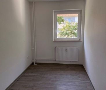 Helle 3,5-Zimmer-Wohnung mit Balkon - Foto 6