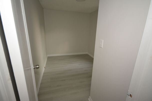 For Lease - 8 West Street, Brampton, Ontario - Photo 1
