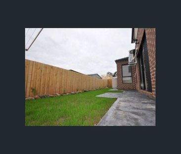Spacious Three-Bedroom Townhouse in Convenient Broadmeadows Location - Photo 4