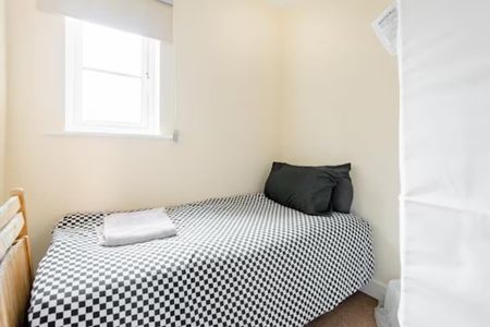 3 Bed Flat, Raynald Road, S2 - Photo 3