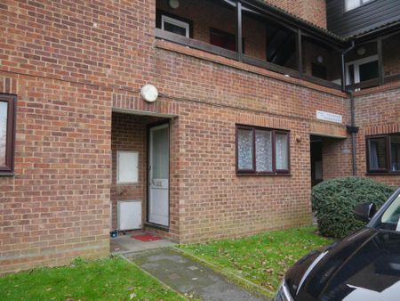 1 bedroom flat to rent - Photo 4