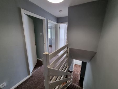 2 bedroom semi-detached house to rent - Photo 2