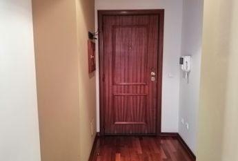 Apartamento T3 Duplex nas Barrocas, com boa exposição solar e com garagem fechada!