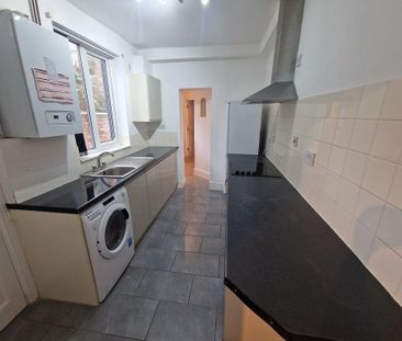 4 bedroom property to rent - Photo 6