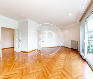 Apartment for rent on Ferran Valls i Taberner - Photo 2