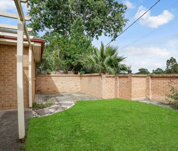 Immaculately Presented Villa in Prime Quakers Hill Location ! - Photo 1