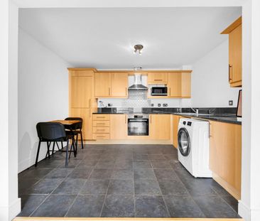 2 bedroom Flat To Let Total Size: 957 SQ FT - Photo 6