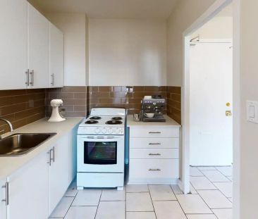 260 Wellesley Street Residences — 1 Bedroom - Photo 1