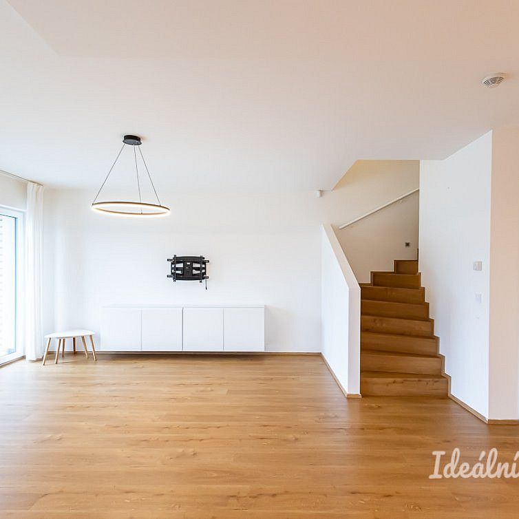 Pronájem bytu 4+kk 120 m² - Photo 1