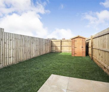 2 bedroom semi-detached house to rent - Photo 2