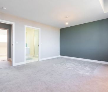 30 Larkfield Way, Leopardstown, Dublin 18, County Dublin - Photo 6