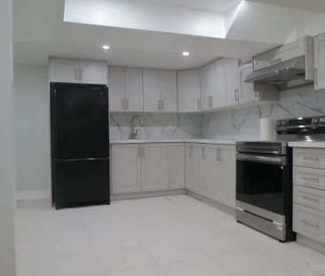 For Lease - 867 Viscount Road, London South, Ontario - Photo 3