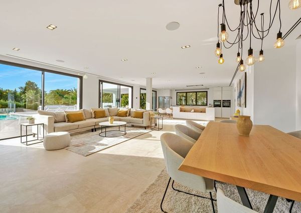 Luxury Villa for rent in Estepona, Spain