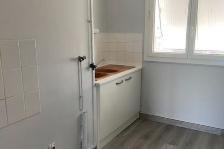 TAIN L'HERMITAGE PROCHE CENTRE VILLE F4 Rénové - Photo 3