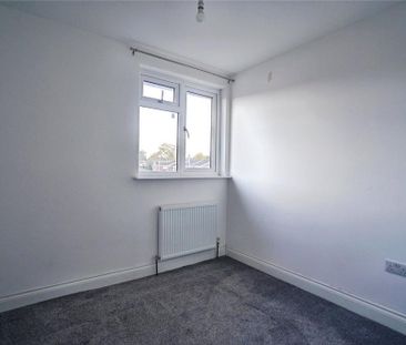 4 bedroom detached house to rent - Photo 4