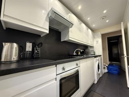 Clarence Street, Dartmouth - Photo 5