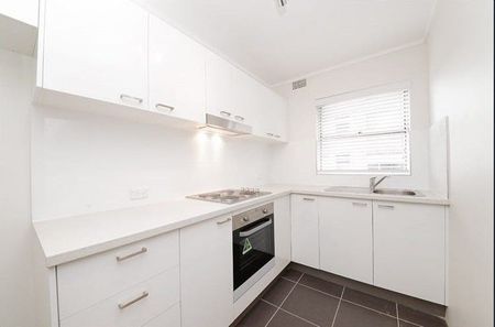 Home For Rent - Photo 4