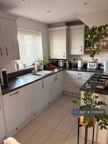 2 bedroom terraced house to rent - Photo 3