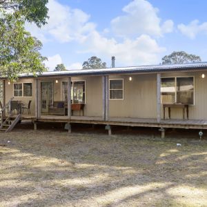 Two Bedroom Cottage - Photo 3