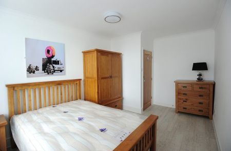 Apartment 3. Close to uni!! *all bills included* - Photo 2