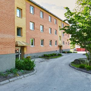 Svarvargatan 8 A - Foto 2