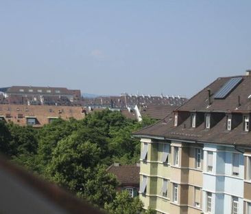 Appartement mansardé moderne, lumineux et spacieux - Photo 6