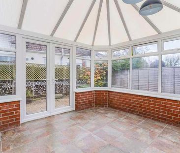 Mays Lane, Fareham, Hampshire, PO14 - Photo 1