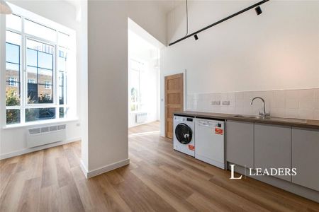 1 bedroom flat to rent - Photo 5