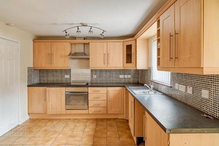 311 Pinebank, Tulltgally, Craigavon, BT65 5BZ - Photo 3