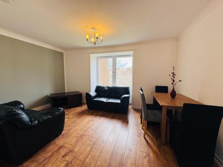 2 bedroom flat to rent - Photo 5