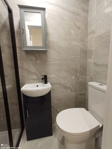 Studio Flat, Mitcham Lane, SW16 - Photo 4