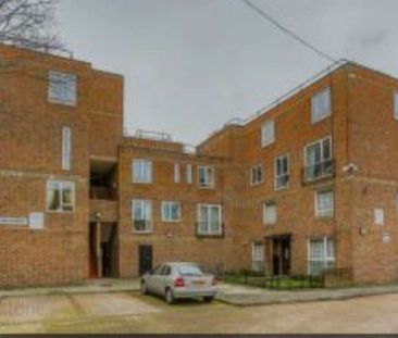 Mullet Gardens Room 2 - Photo 3