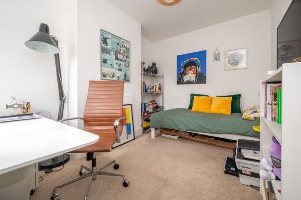 2 bedroom terraced house - Photo 1