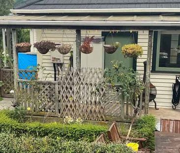 Sunny 3 Bdrm House close to Tawa College - Photo 3