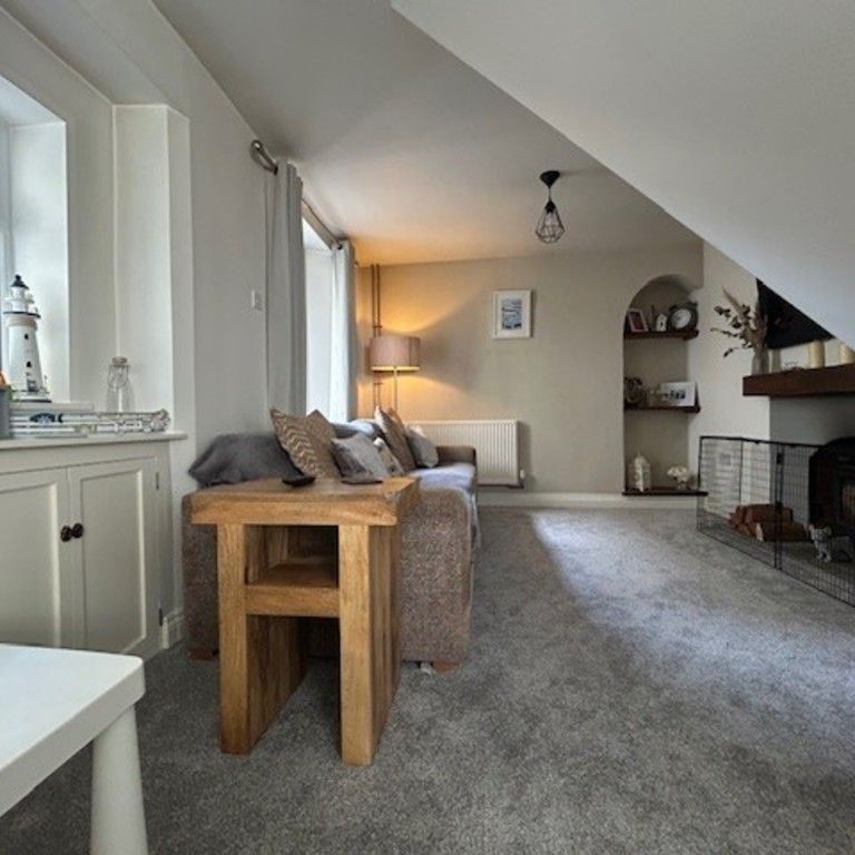 3 bed end of terrace house to rent in Daimonds Lane, Teignmouth, TQ14 - Photo 1