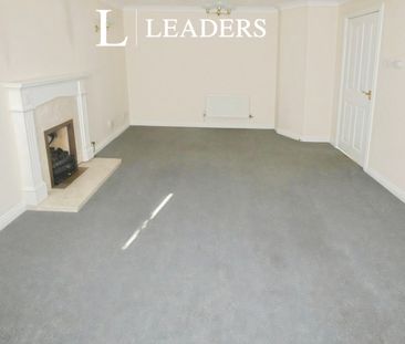 4 bedroom house to rent Dexter Way, Middlewich, CW10 - Photo 4