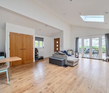 Churt Road Churt, Farnham - 1 bedroomProperty for lettings - Seymours - Photo 3