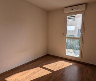 Location Appartement 2 pièces 40m² ROUEN 76000 - Photo 2