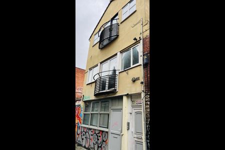 1 Bed Flat, Moon Street, BS2 - Photo 3