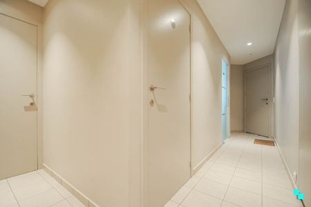 Goed gelegen appartement in centrum Sint-Eloois-Winkel - Photo 4