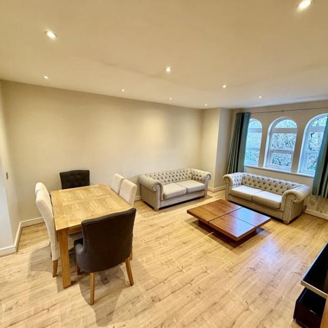 2 Bedroom Apartment To Let - Photo 1