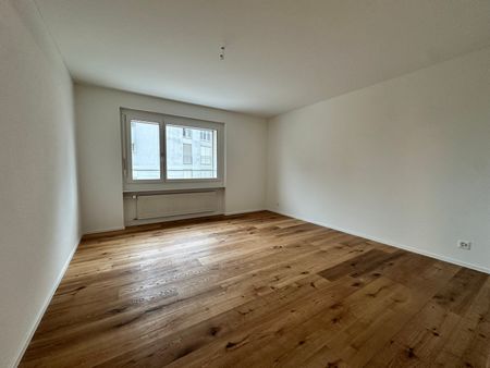 "Neuwertige moderne 3.5-Zimmer-Wohnung mit eigenem Waschturm" - Foto 2