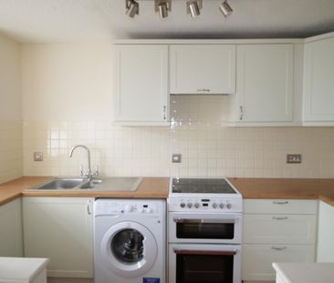 Windmill Court, Colchester - Photo 3