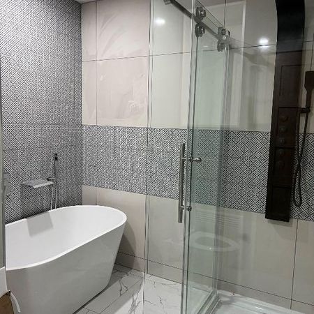 Très grand 4 1/2, neuf et moderne, Style condo - Photo 4