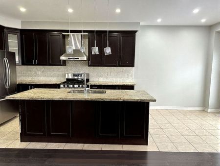 For Lease - 292 Remembrance Drive, Brampton, Ontario - Photo 5