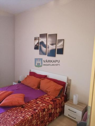 Kiadó felújított lakás - Székesfehérvár - Photo 5